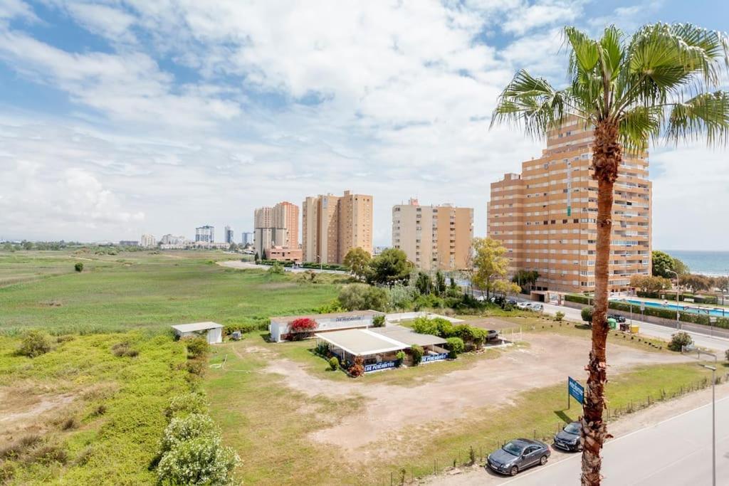 Fantastico Apartamento Junto Al Mar Valencia Luaran gambar